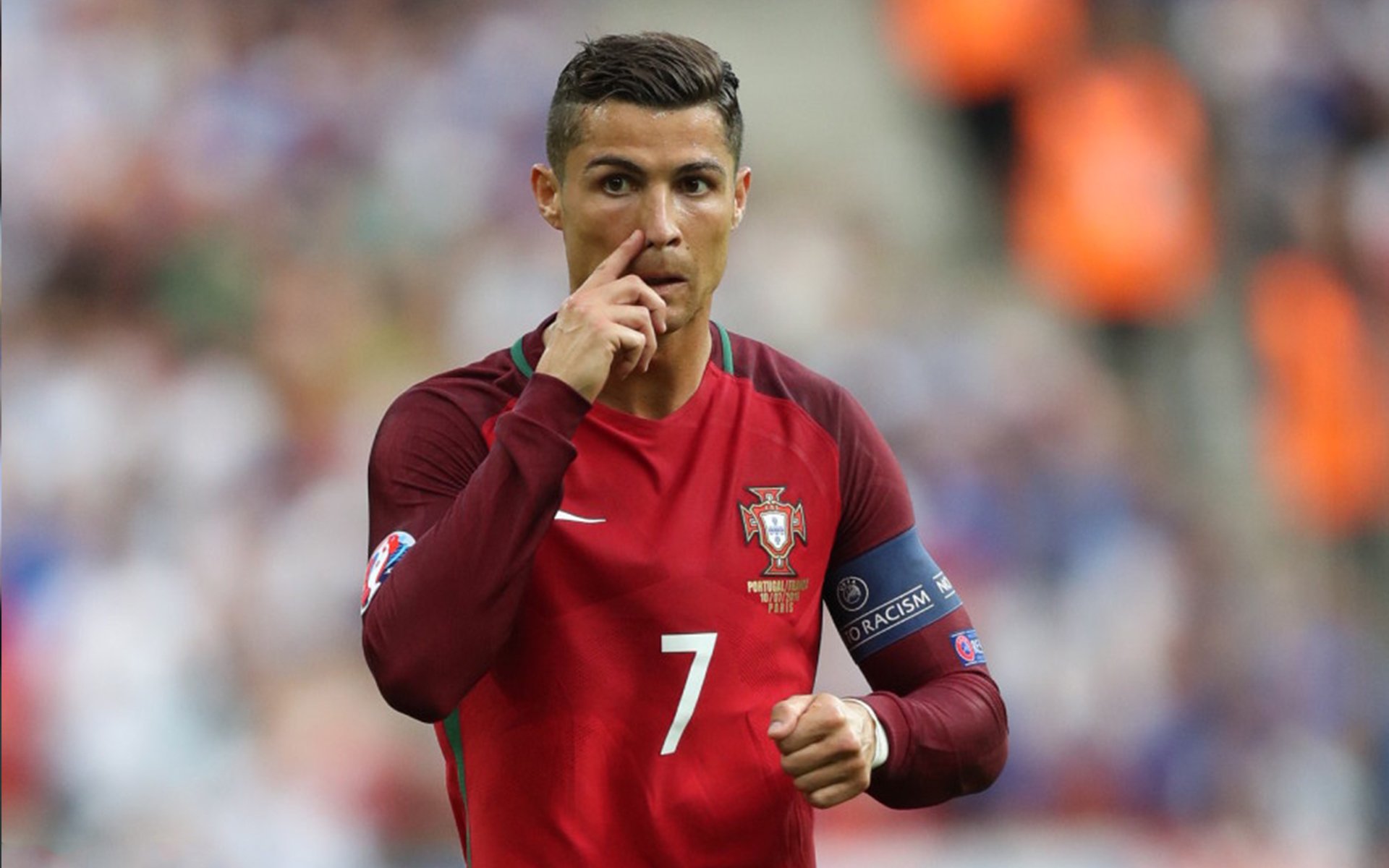 综合体育系“校园体测冲刺赛” 为全校学生做示范